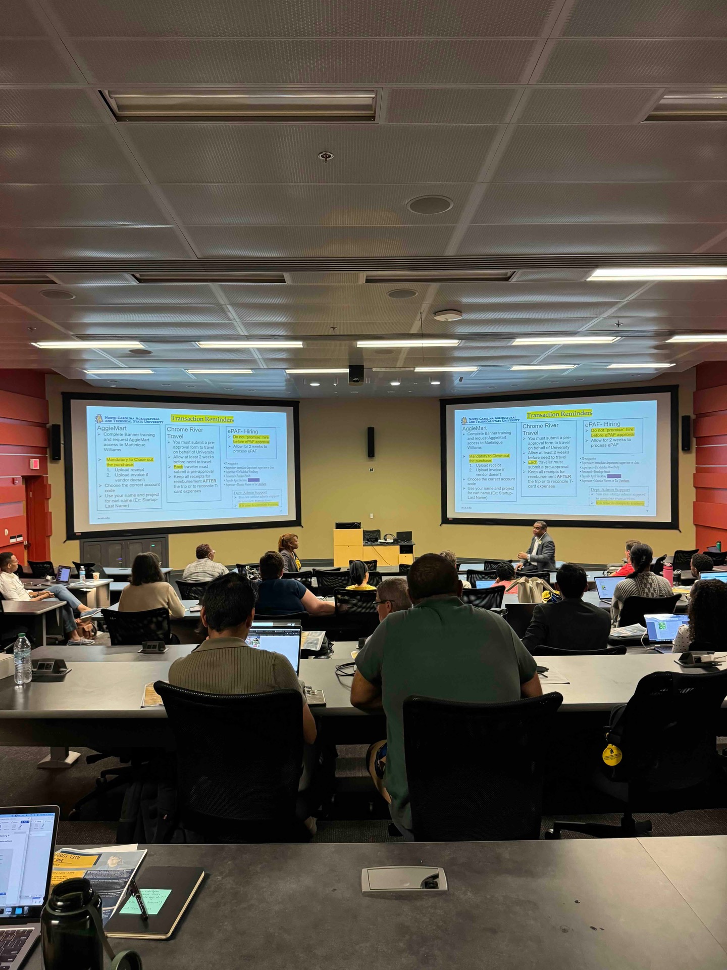  Dr. Oliveira Presents at NanoSIMST 2025